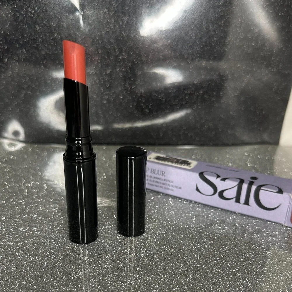 Saie Lip Blur- Shade Dada - Picture 3 of 4